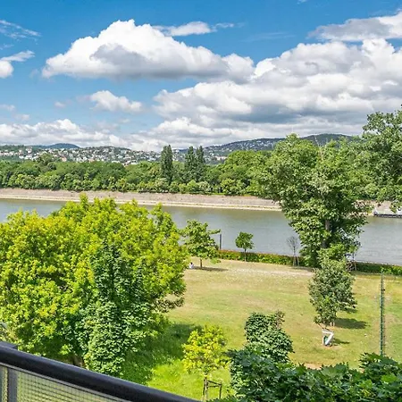 Apartament Wellness Riversider - With A View Of The Danube And Margaret Island