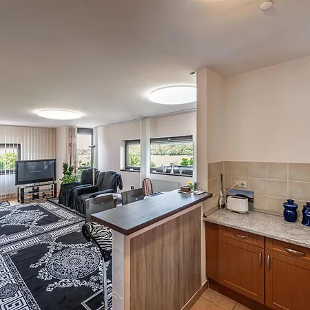 Riversider - With A View Of The Danube And Margaret Island