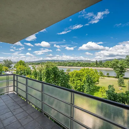 Wellness Riversider - With A View Of The Danube And Margaret Island * Budapešť